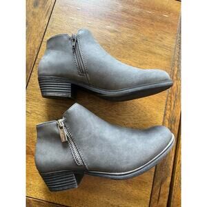 NWOB New Without Box Nautica Alara Gray Ankle Boots Size 6.5